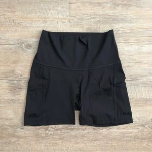 Gymshark LEGACY RUCHED TIGHT SHORTS- S